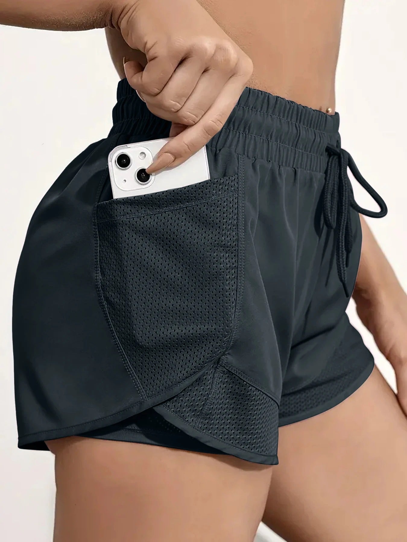 Women's Elastic Shorts With Pockets - ZOE FITNESS