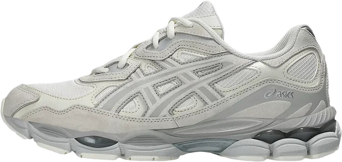 ASICS Sneakers